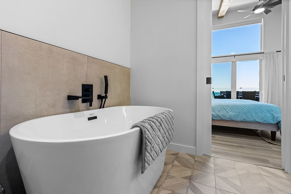 A new lakefront cottage on Lake Huron with a full rec room, Northern Bruce Peninsula, Ontario, Canada, photo 10 of 10