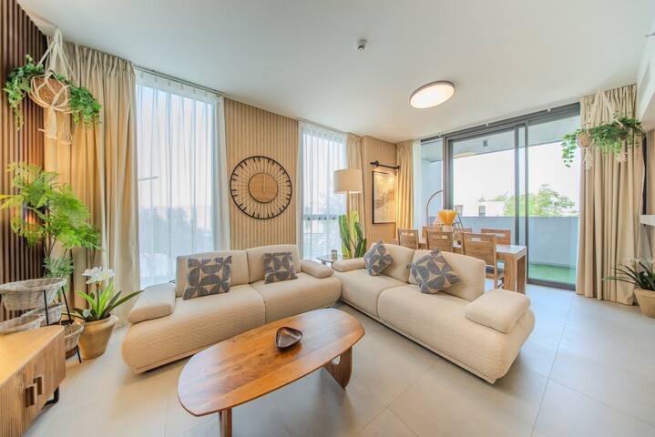 Blue Cloud Holidays UAE managed Airbnb listing 3