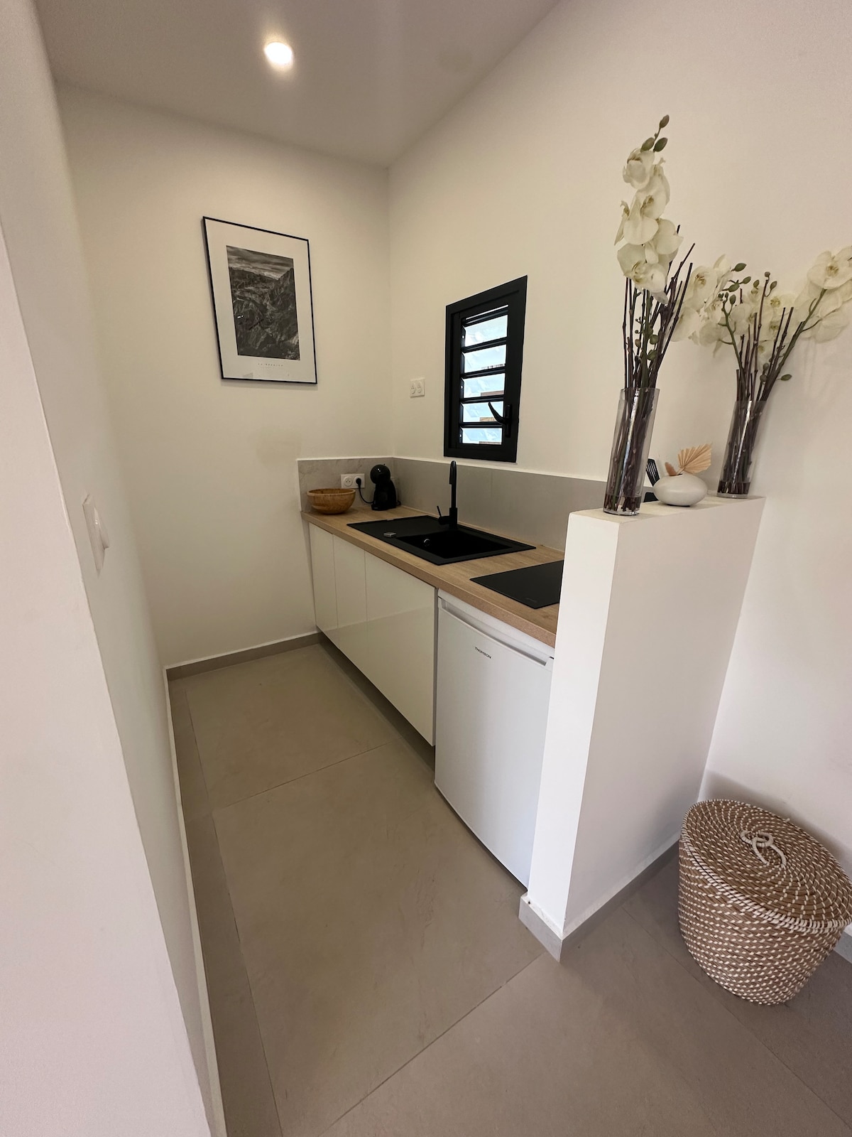 Successful Airbnb property: Spacious Cozy Studio - Private Terrace - Swimming Pool in Saint Pierre