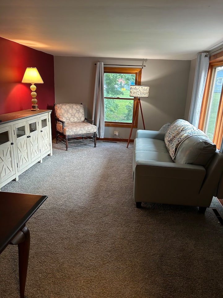 Carol’s Cottage - Danville, IL