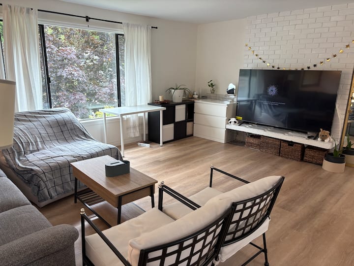 Modern And Luxury 3br/2ba Home - Snohomish, WA