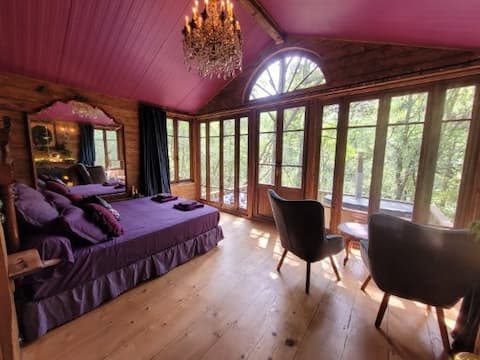 Wooden tree house, private Nordic bath