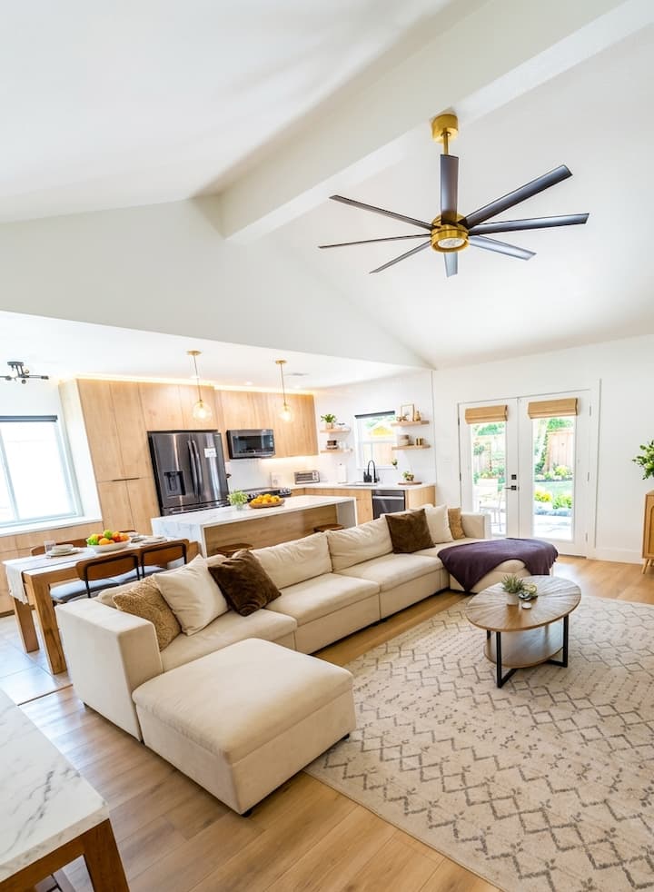 Entire Home | Fire Pit, Bbq, Near Q2 & Domain - Austin, TX
