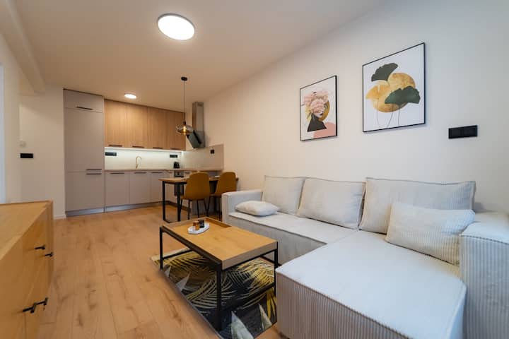 Your Home 20 With Parking - Košice