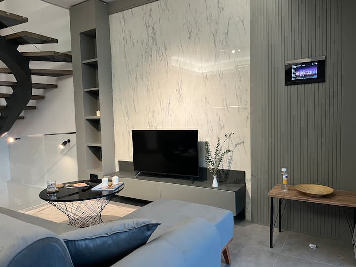 Elegance No:2 - Urla Pier Sea View Villa - Urla