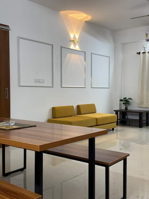 SJ’s Hotel Apartment 302