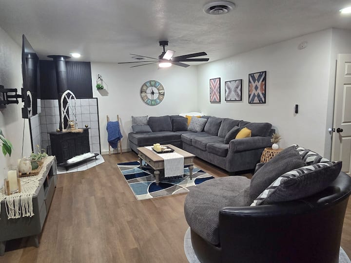 Windsor Villa - Farmington, NM