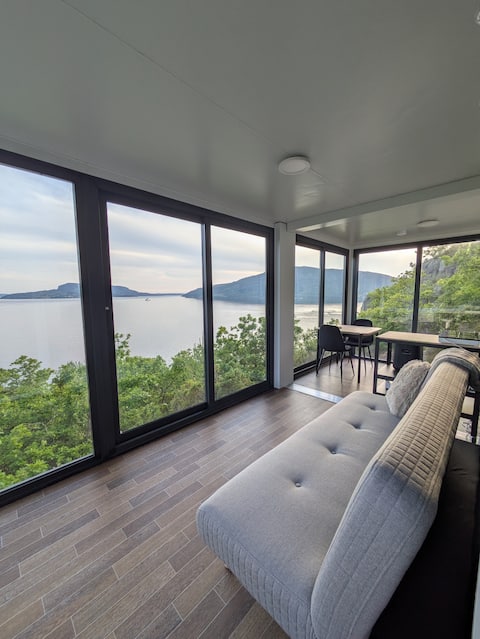 Successful Airbnb property: Container house with amazing view in Hjelmeland