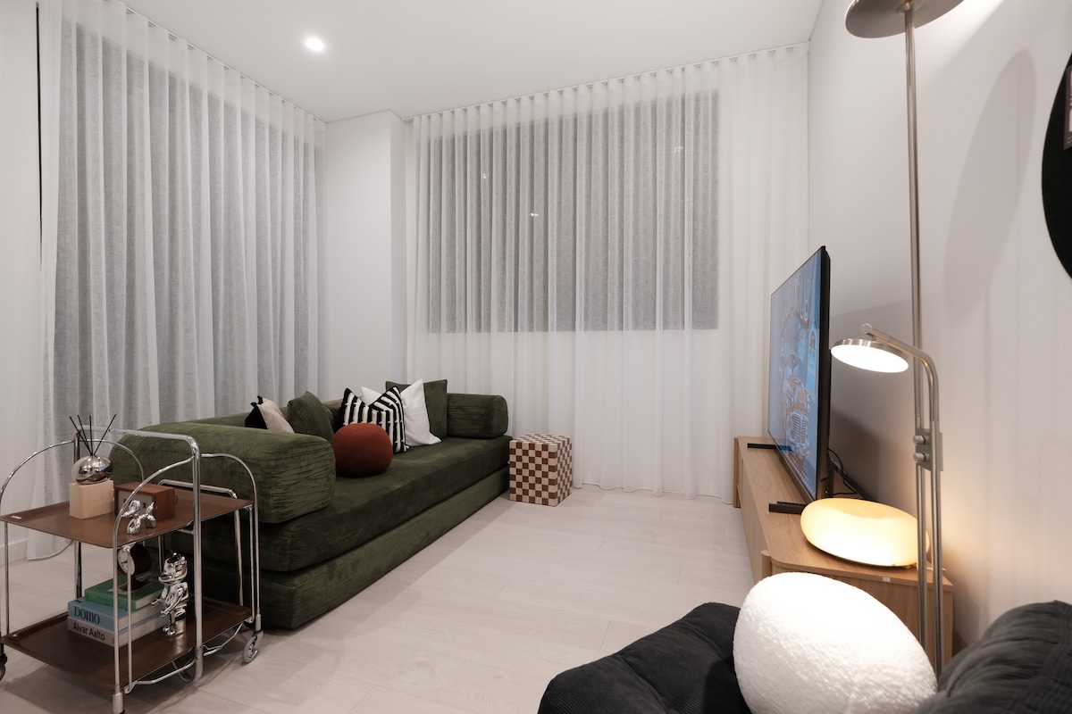 'Vinyl' · 1-BR Apt in Burwood near OlympicPark/CBD