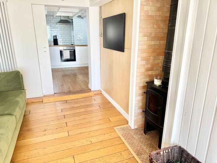 Newquay Harbour Retreat With Hot Tub And Parking - Newquay