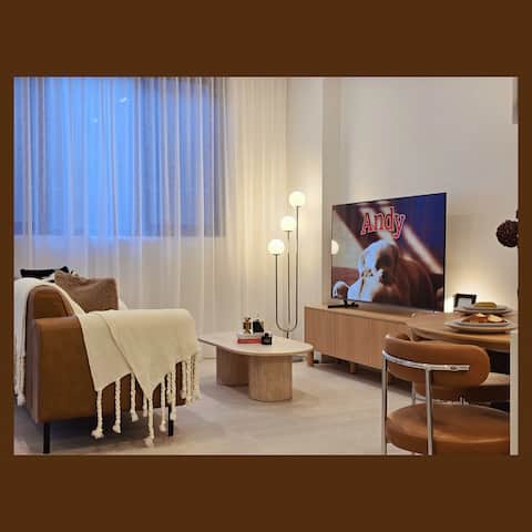 'CoCo' · 2-BR Apt in Burwood near Olympic Park/CBD