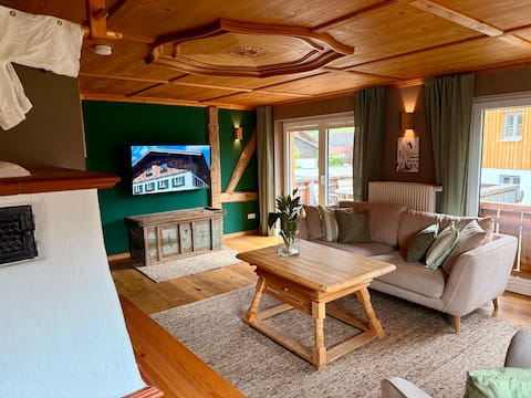 Pfronten apartment - mountains and pictures, upper floor