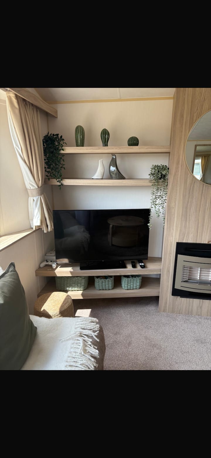 Cosy Van At The Coast. - Frinton-on-Sea