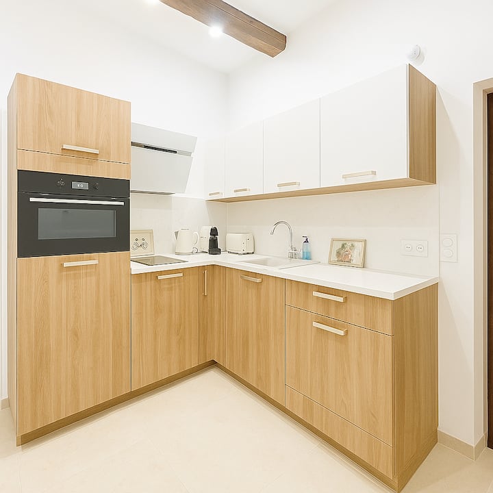 2 Bedrooms / 2 Bathrooms - Prestige & Charm - Juan les Pins