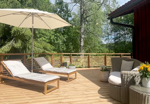 Guest house with sauna and private beach