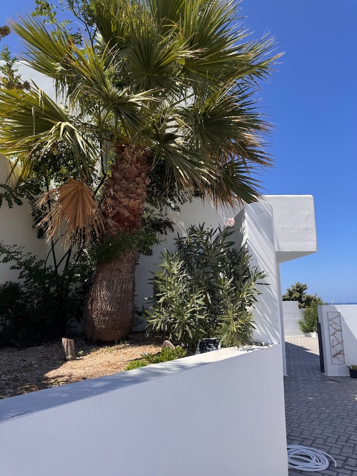 Seabreeze Apartment - Milos