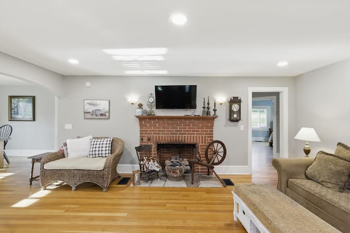 Country Living In Hendersonville - Hendersonville, NC