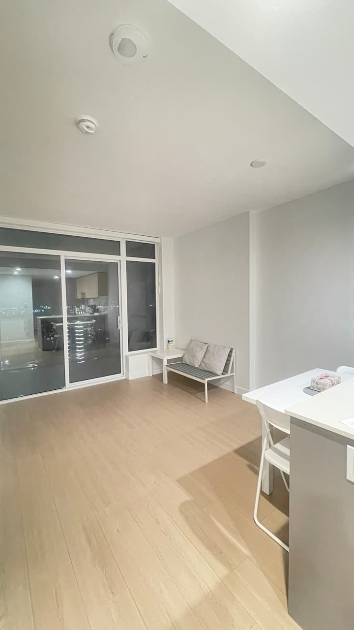 Best Living In Surrey Centre - Surrey