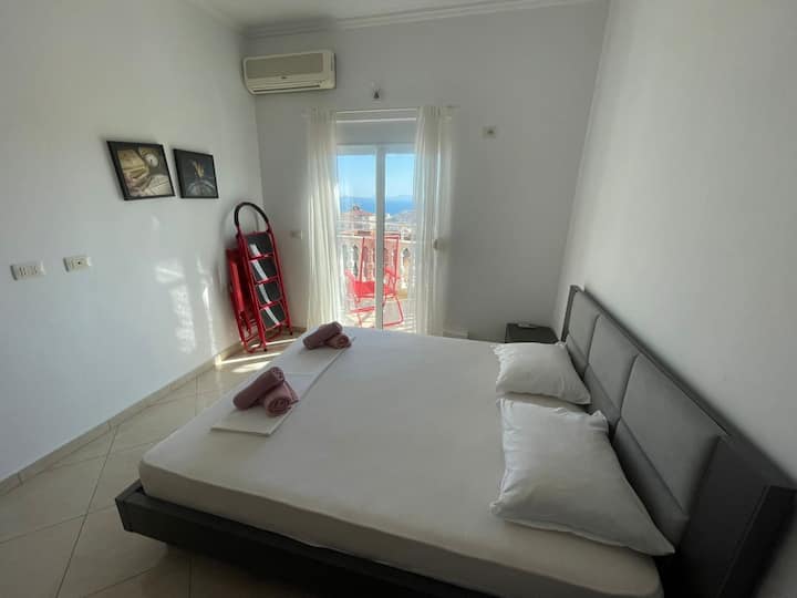 Schlafzimmer 1