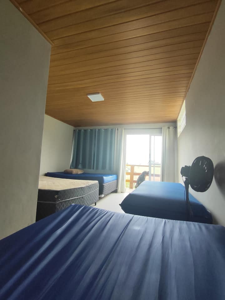 Schlafzimmer 4