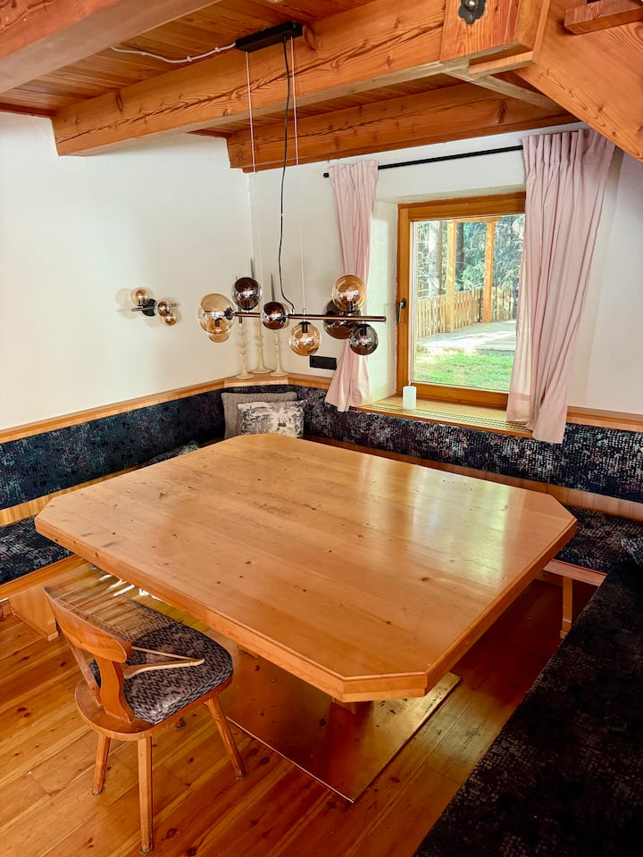 Gemütliches Waldrefugium Mit Pool & Sauna - Innsbruck