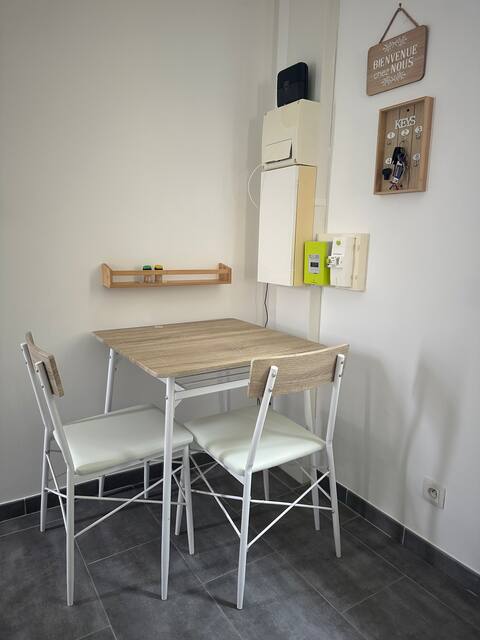 Popular Airbnb listing: A l'Ombre du Marronnier, Cozy Two-Bedroom in Préfailles