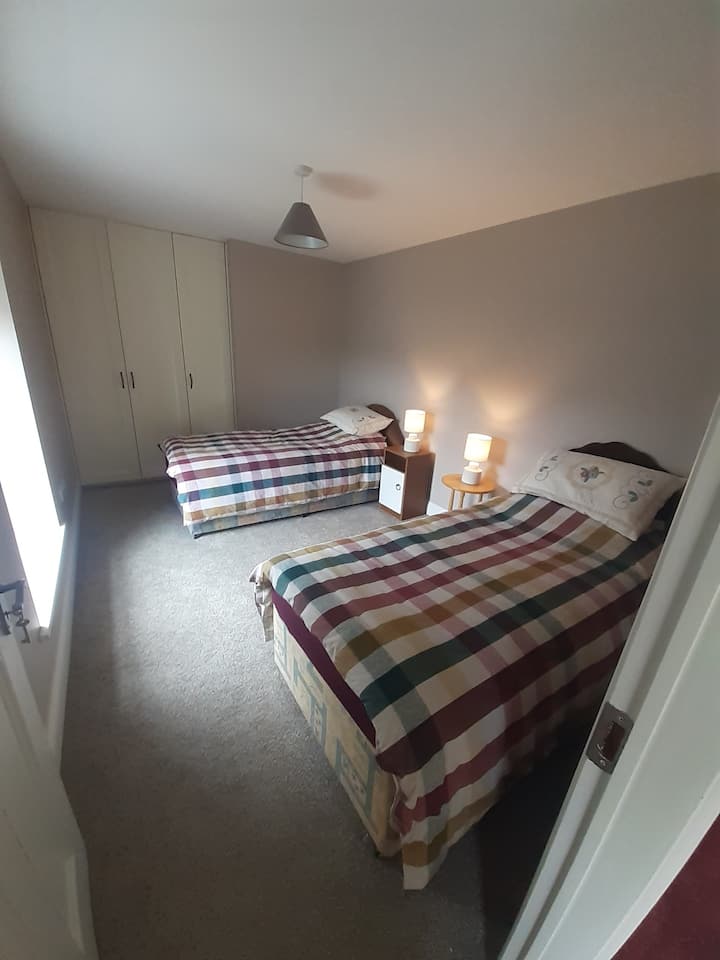 غرفة النوم 2