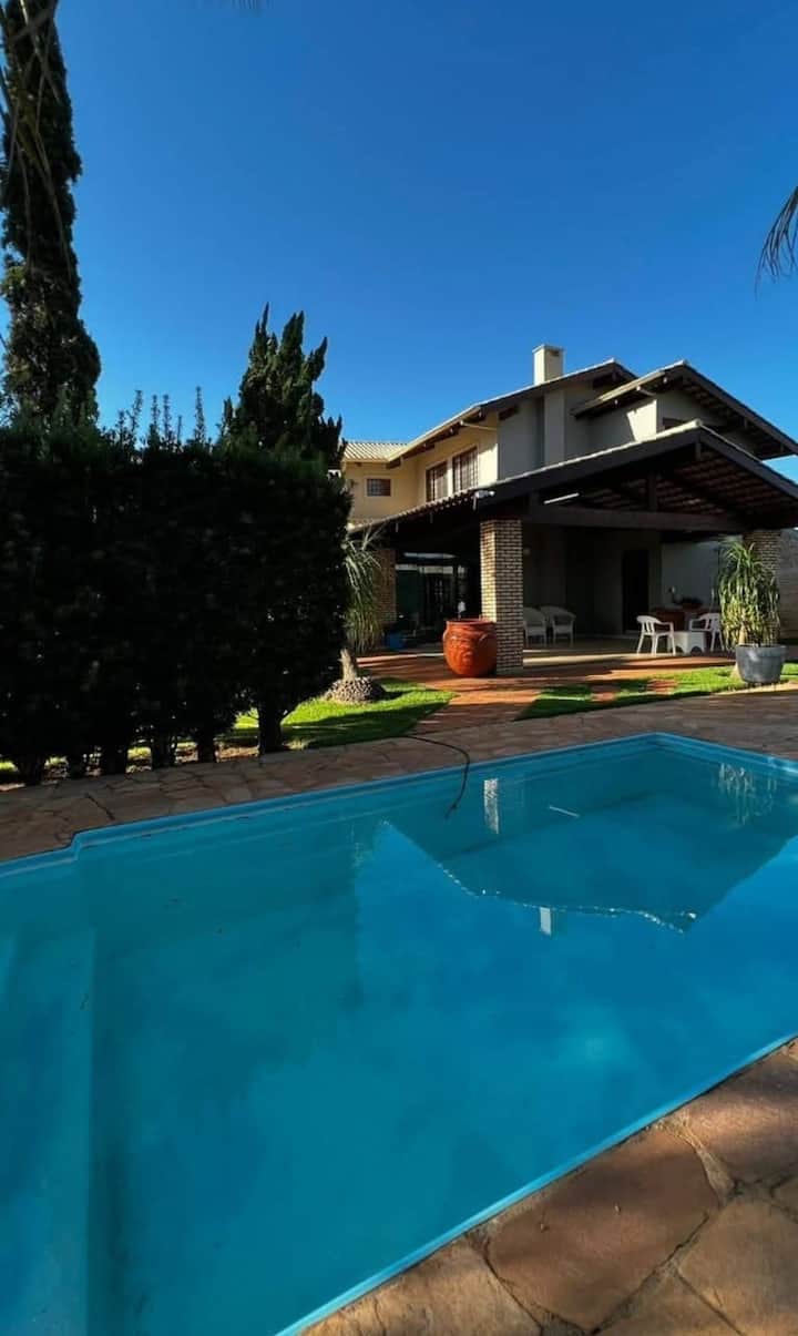 Vereda das Palmeiras
(pool, fireplace, kiosk)