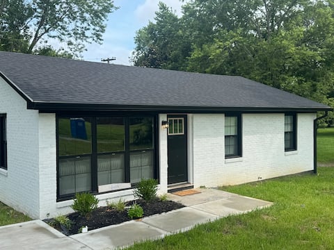 Trails of Tears cottage