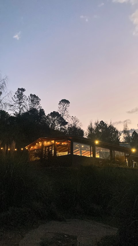Cabin for 2. The Peach.