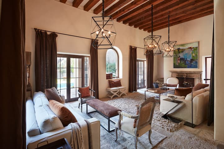 Luxury Hillside Villa W/ Pool & Panoramic Views - Mexico