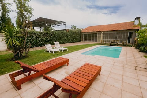 Close to Bodegas • Pool • Quincho • Fogonero