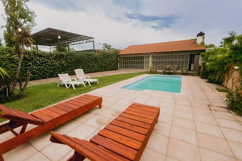 Close to Bodegas • Pool • Fireplace • Ping Pong