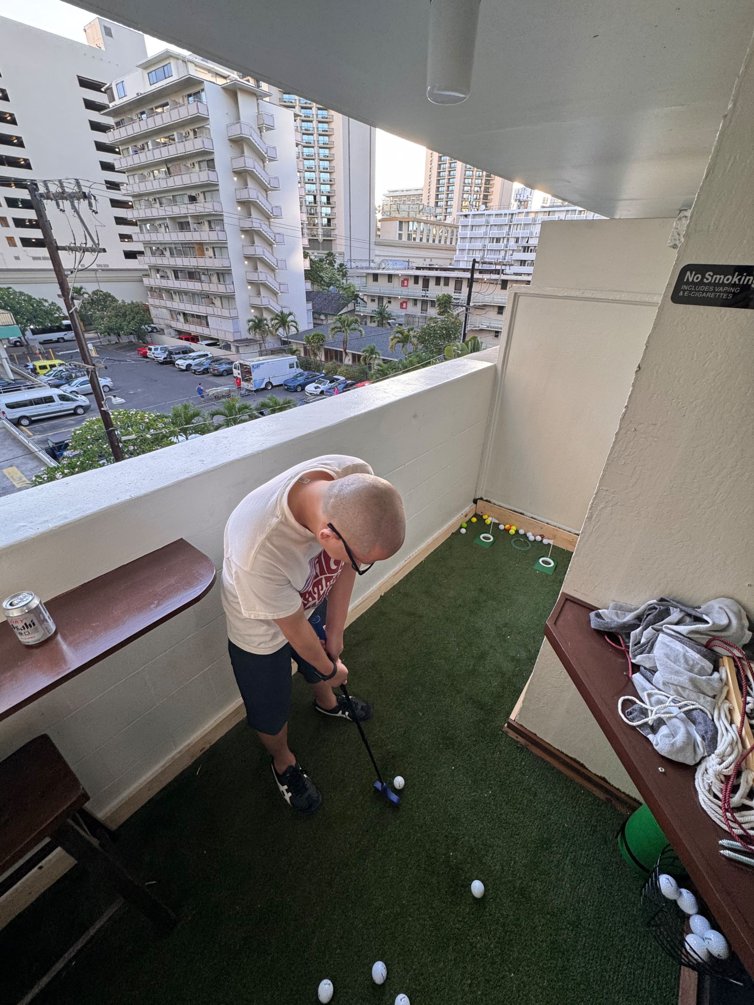 Condo in Honolulu · ★4.94 · Studio · 2 beds · 1 bath - Image 15