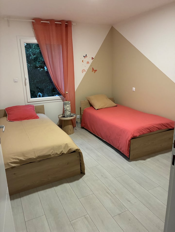 Dhomë gjumi 2