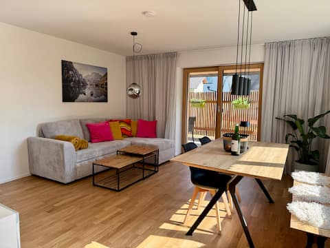 Top Airbnb: Beautiful apartment with garden in Tirol