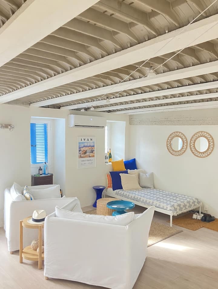 Chic / Place Du Pin / 2bd Apartment - Villefranche-sur-Mer