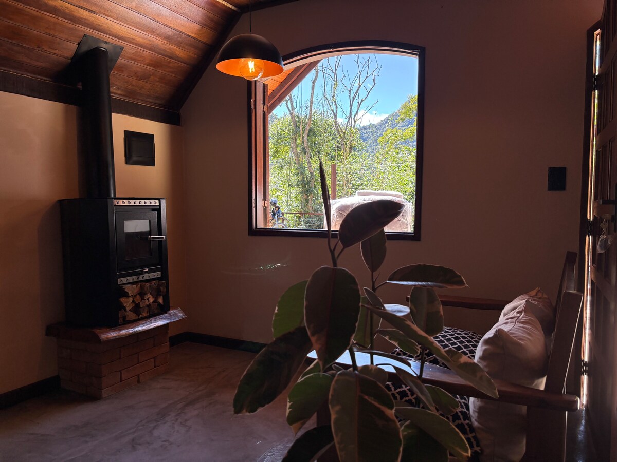 Top Airbnb: Bougainvillea Chalet em Nova Friburgo