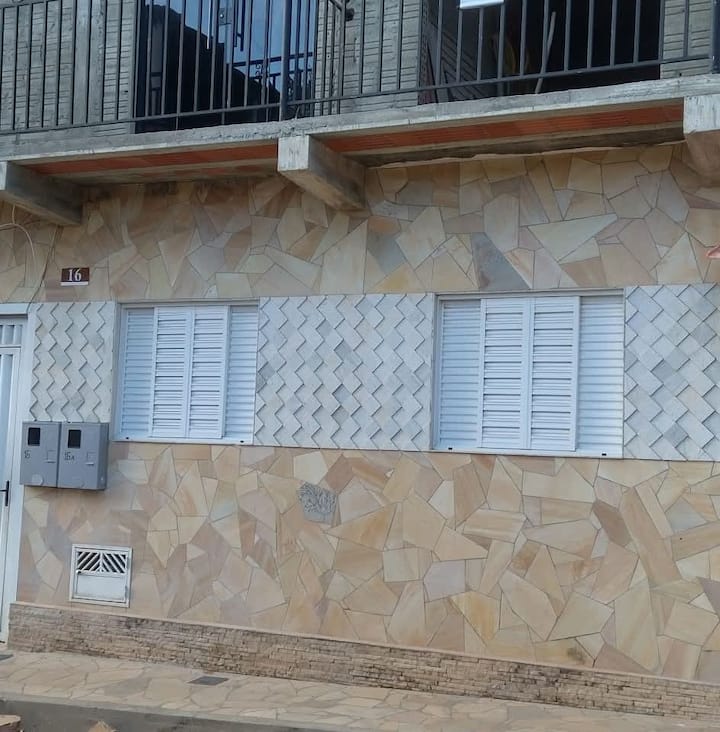 სასტუმრო სახლის Encanto Astral‑ის ფასადი