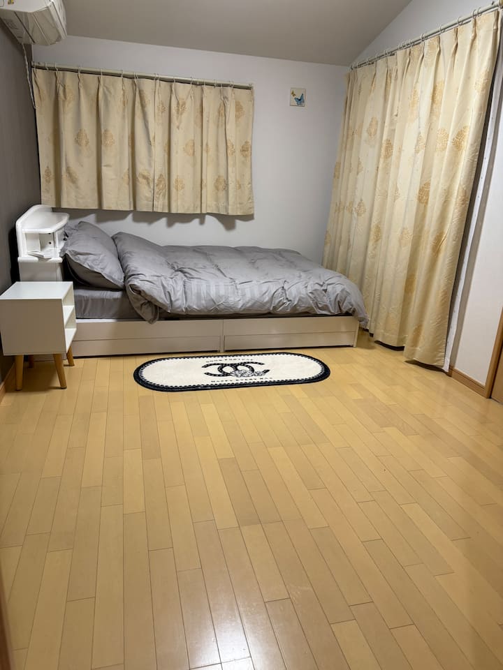 غرفة النوم 2