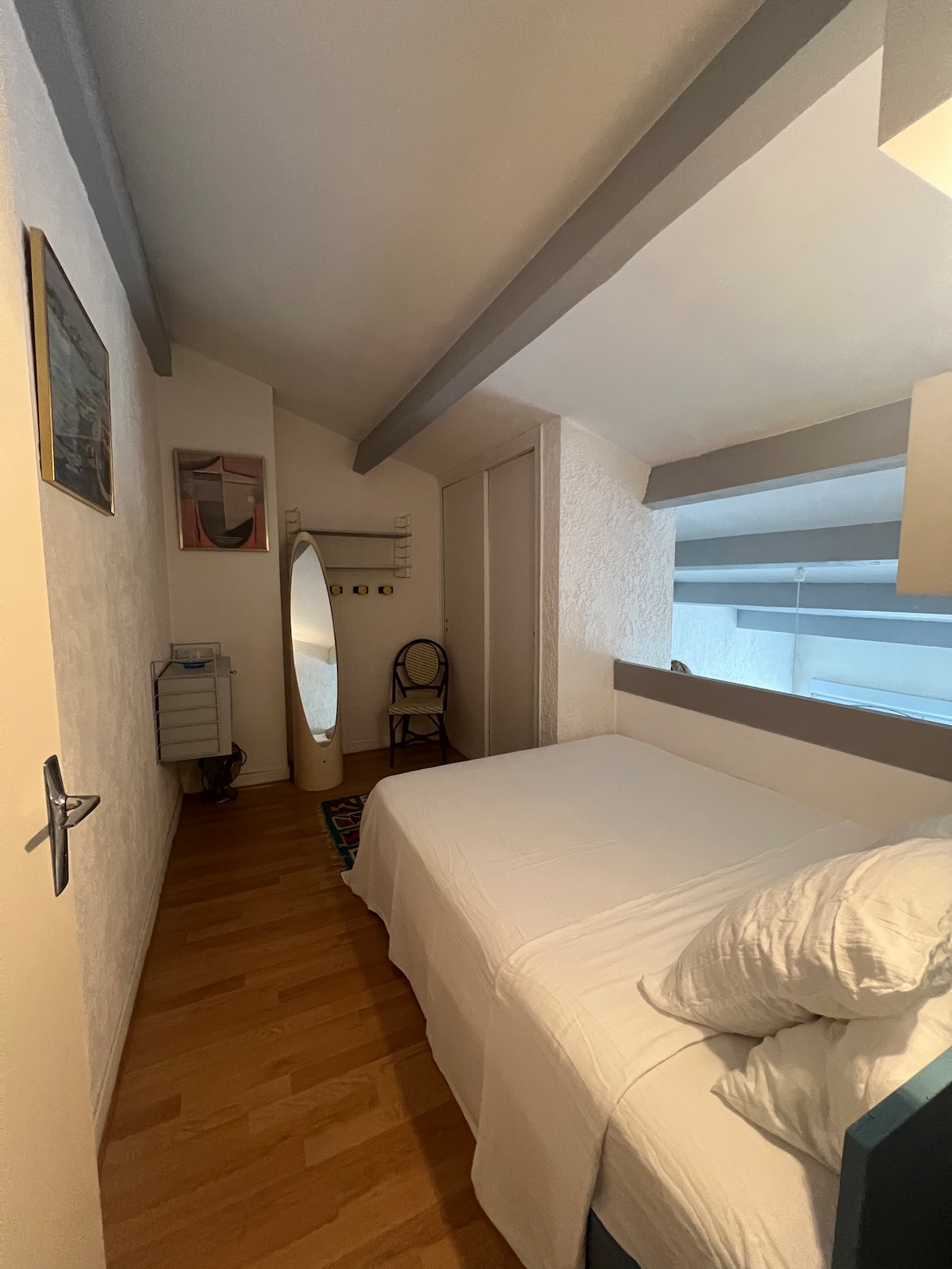 الغرفة العلوية 