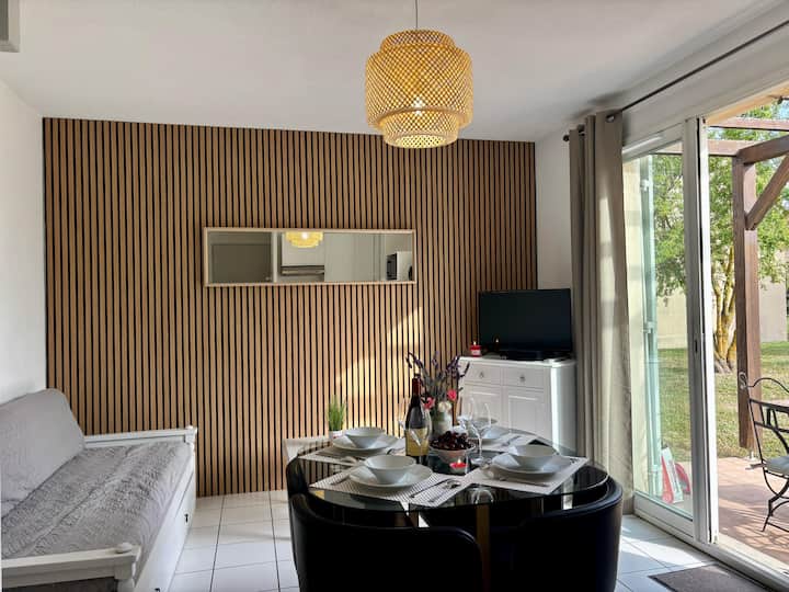 Douceur De Vivre En Provence - Monteux