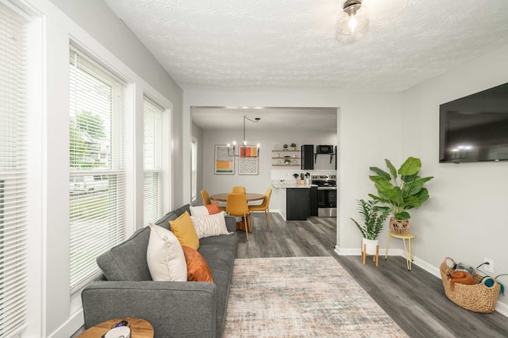 Modern Cincy Home  For 6 - Cincinnati, OH