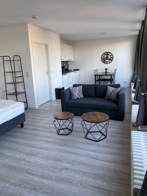 Top Airbnb: Modern city apartment in Essen with balcony in Stadtkern