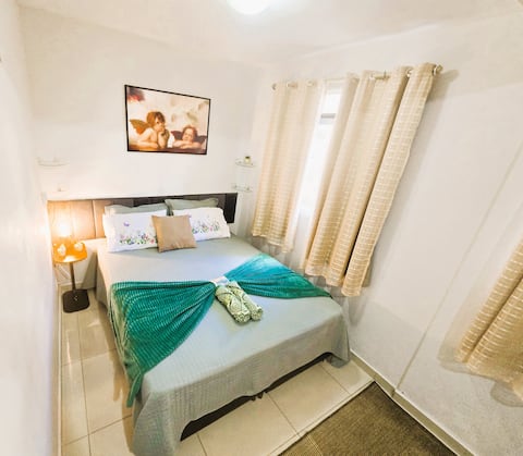Ground Floor Apartment for 6 People Near Airport and Shopping