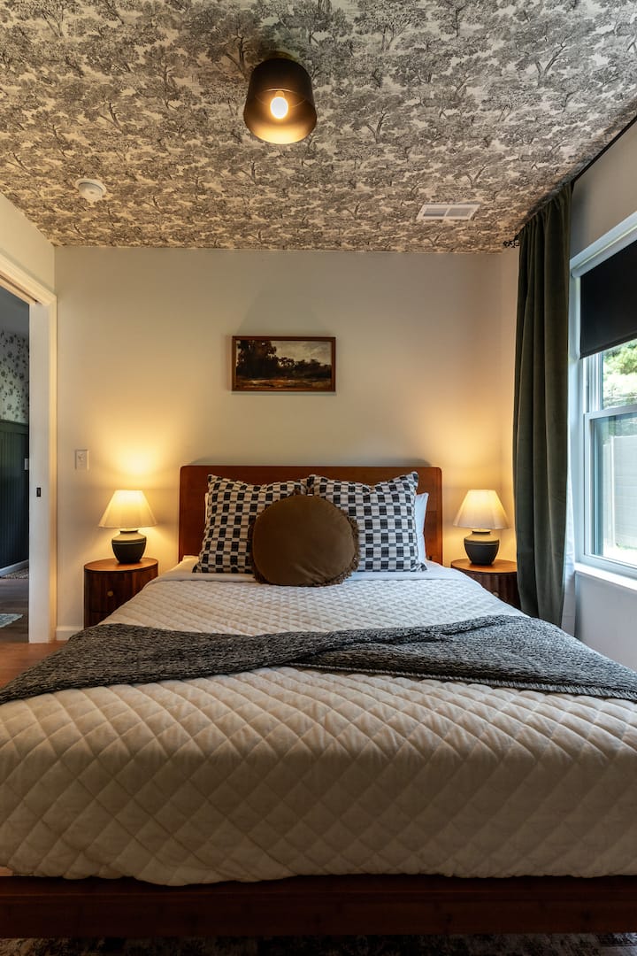 საძინებელი 1