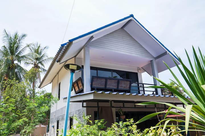 Charming 1-bed Apartment - 帕岸島