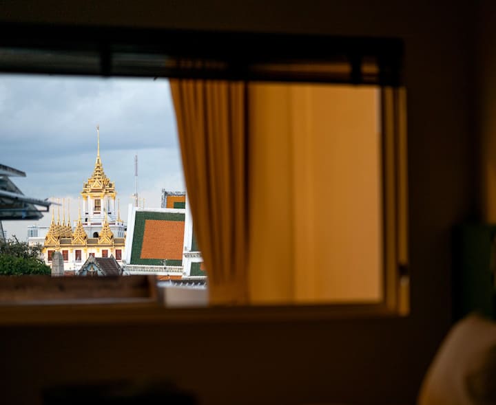 วิวของ Loha Prasat จากห้องนอนของเรา