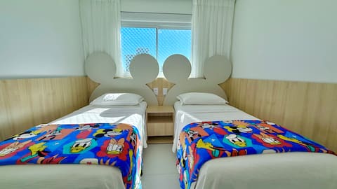 Ocean view, on the sand, pool, Beto Carrero, 3 bedrooms