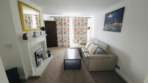 Towcester*F1*MK* Bucks*Norths*Families*Contractors